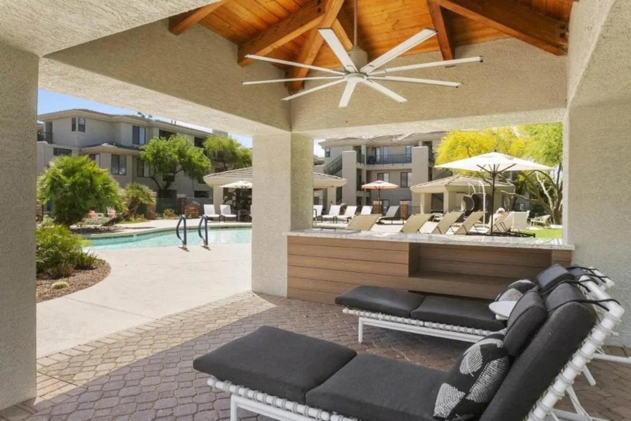 The Nines Scottsdale Apartment Exterior photo
