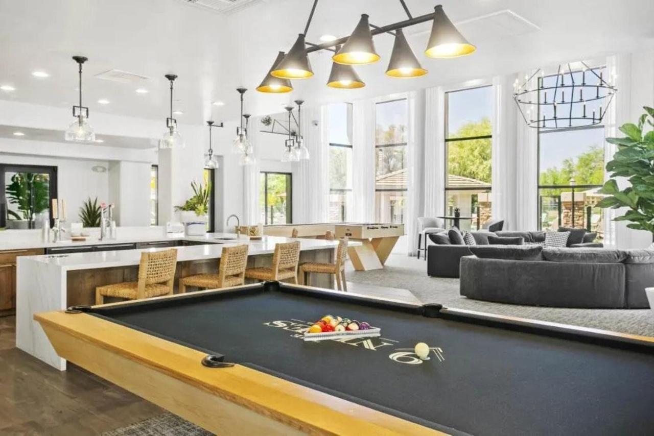 The Nines Scottsdale Apartment Exterior photo