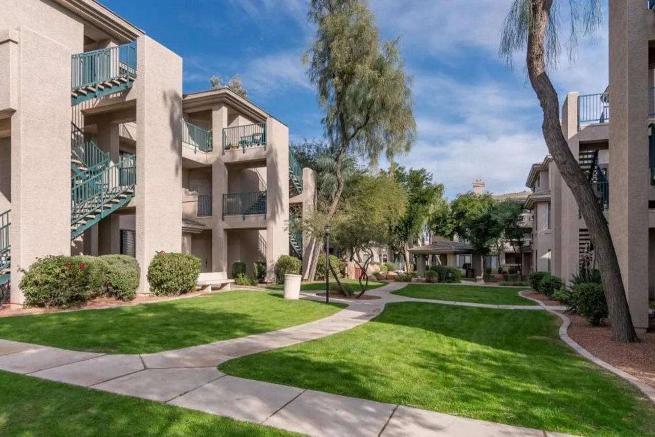 The Nines Scottsdale Apartment Exterior photo