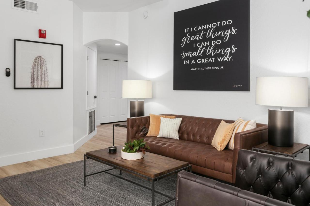 The Nines Scottsdale Apartment Exterior photo