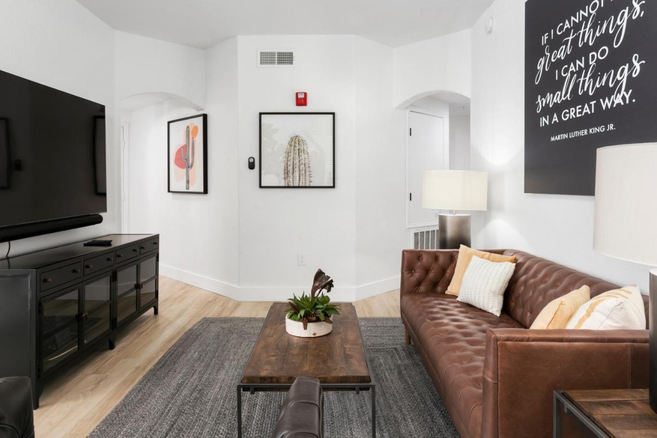 The Nines Scottsdale Apartment Exterior photo